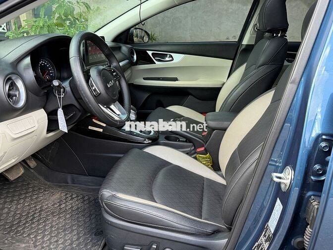 Kia K3 2022 1.6 Luxury - 17000 km