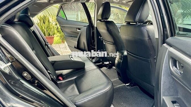 Toyota Corolla Altis 2016 2.0V - 128000 km