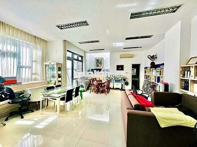 Bán toà nhà 4tầng trần phú, Bặch Đằng ngay cầu rồng Đà nẵng