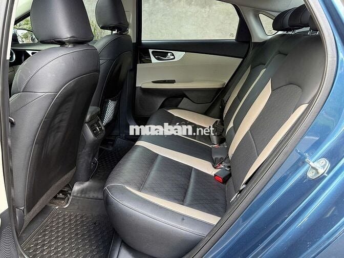 Kia K3 2022 1.6 Luxury - 17000 km