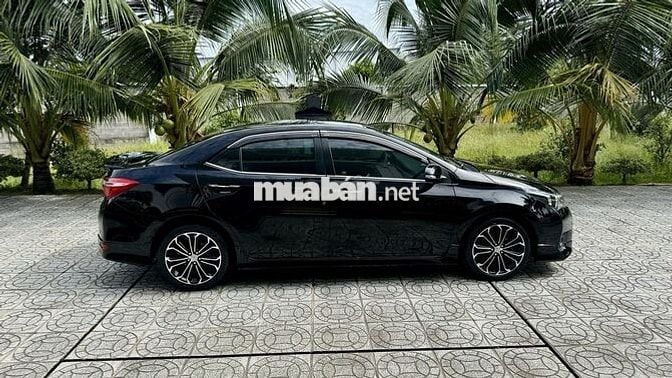 Toyota Corolla Altis 2016 2.0V - 128000 km