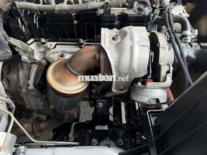 ISUZU MU-X B7 máy dầu 1.9 Turbo số sàn 2019