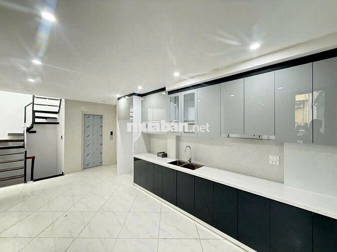 6 Tầng thang máy. Gần ô tô ,Nhà mới ở ngay -Láng 35m  giá  chỉ 8 Tỷ