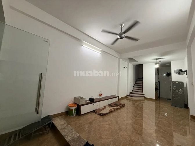 Bán nhà đẹp 4 tầng phố Ngọc Lâm ,ô tô tránh ,giá 9,8 tỷ
