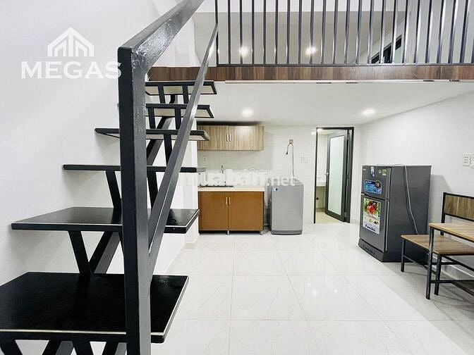 CĂN HỘ có gác BAN CÔNG và TÁCH BẾP có MÁY GIẶT RIÊNG TỪNG PHÒNG