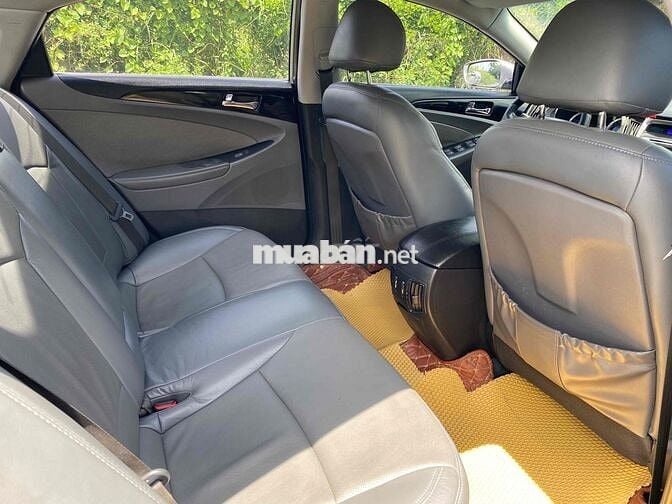 Hyundai Sonata 2011 2.0 AT - 90000 km