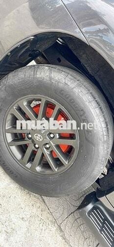 Toyota Fortuner 2016 2.7V 4x2 - 240000 km