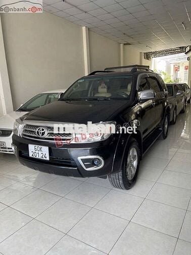 Toyota Fortuner 2.5G 2010 - 370 Triệu