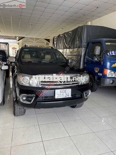 Toyota Fortuner 2.5G 2010 - 370 Triệu