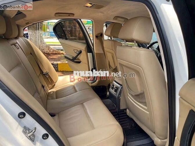 Xe BMW 3 Series 320i 2011 - 290 Triệu