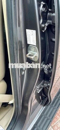 Toyota Fortuner 2016 2.7V 4x2 - 240000 km