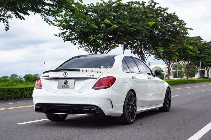 Mercedes Benz C Class 2015 C300 AMG - 82000 km