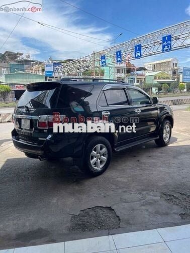 Toyota Fortuner 2.5G 2010 - 370 Triệu