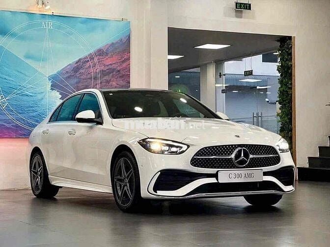 Mercedes C300 AMG V2 – Suất đặc biệt, quà tặng 5★