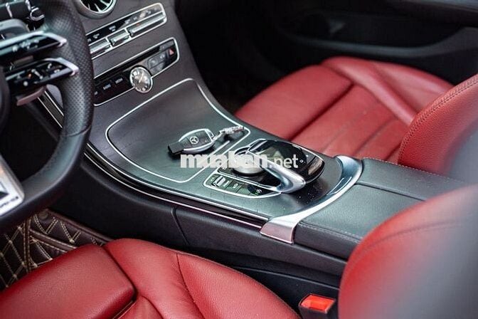 Mercedes Benz C Class 2015 C300 AMG - 82000 km