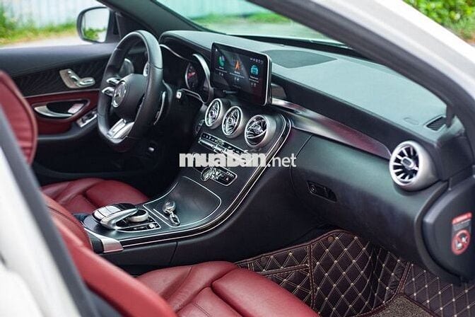 Mercedes Benz C Class 2015 C300 AMG - 82000 km