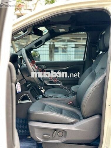 Ford Everest Titanium 2.0L 4x2 AT 2024