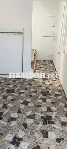 Hẻm otoTrần Quang Khải Q1, Trệt lầu sân thượng, 2PN , 2WC , giá 13.5tr