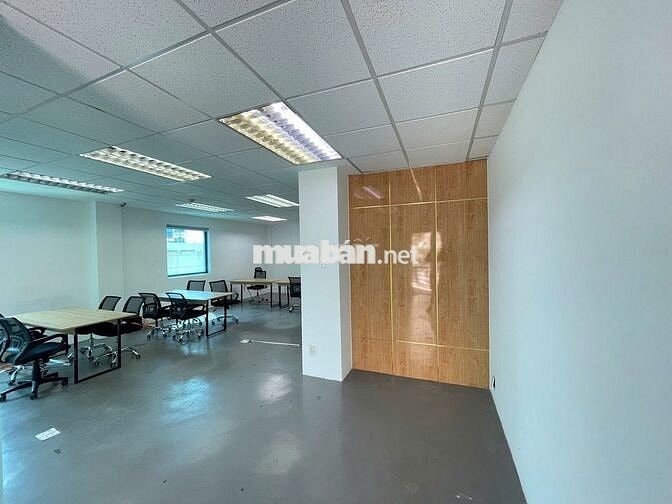 Chính chủ cho thuê văn phòng 75m2 mặt tiền Nguyễn Trãi đầy đủ tiện ích