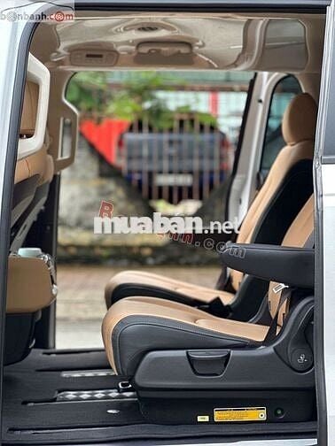 Kia Carnival Luxury 2.2D 2024 - 1 Tỷ 150 Triệu