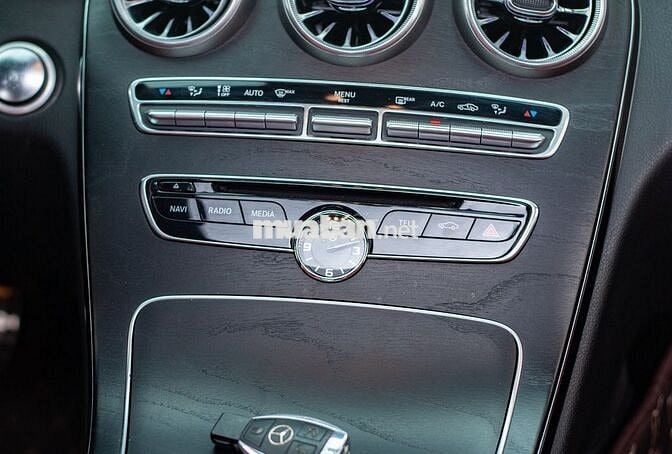 Mercedes Benz C Class 2015 C300 AMG - 82000 km