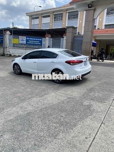 Kia Cerato 2016 2.0 AT - 86 km