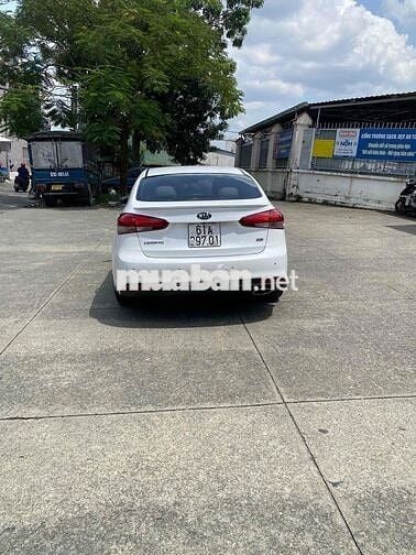 Kia Cerato 2016 2.0 AT - 86 km