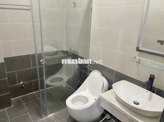 243/9 Tô Hiến Thành P13 Q10 5x20 1 Trệt 3 Lầu 5PN 18tr
