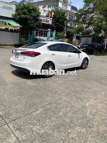Kia Cerato 2016 2.0 AT - 86 km