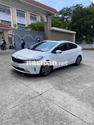 Kia Cerato 2016 2.0 AT - 86 km