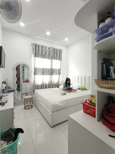 Bán nhà Tân Hương, 20m ra hẻm xe tải, 37m2, 3 tầng, Nhỉnh 3 tỷ TL