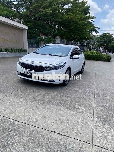 Kia Cerato 2016 2.0 AT - 86 km