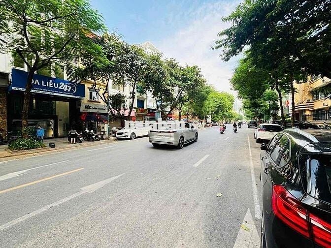 Bán nhà tập thể phố Lý Thường Kiệt nhà đẹp ở ngay 30m tầng 2 giá 4 tỷ