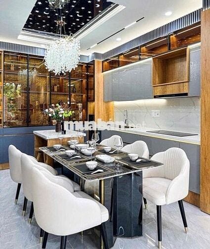 Nắm Chính Chủ Nhà 3 Tầng Full Nội Thất cao cấp !!