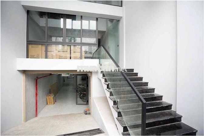Cho thuê MB kinh doanh MT đường có thêm 1 CHDV full NT để ở lại,P27 BT