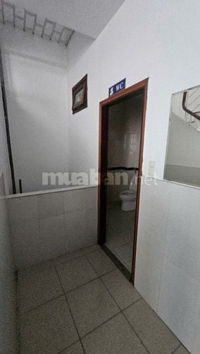 CHO THUÊ 4 SÀN TÒA NHÀ VP GÓC 2MT ĐƯỜNG TRẦN HƯNG ĐẠO Q5 MỖI SÀN 120M 