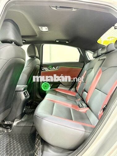 Kia K3 2024 Premium 2.0 AT - 7600 km