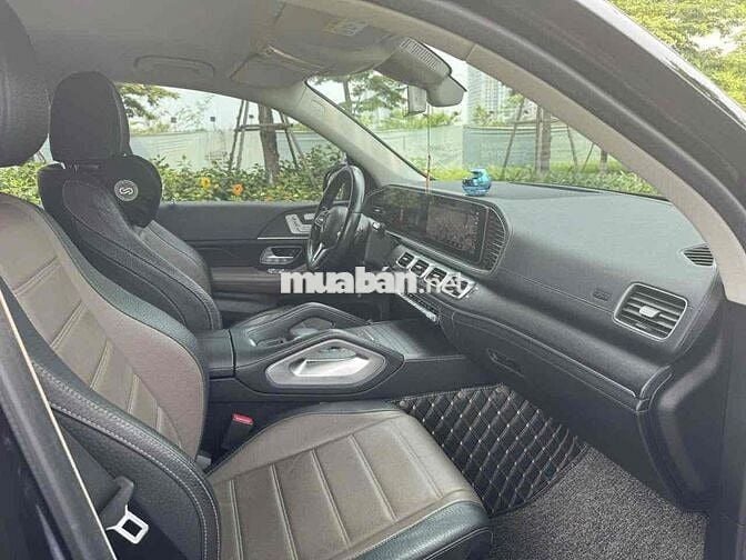 Mercedes Benz GLE Class 2021 - 100000 km