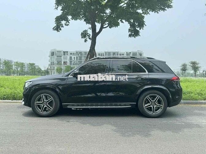 Mercedes Benz GLE Class 2021 - 100000 km