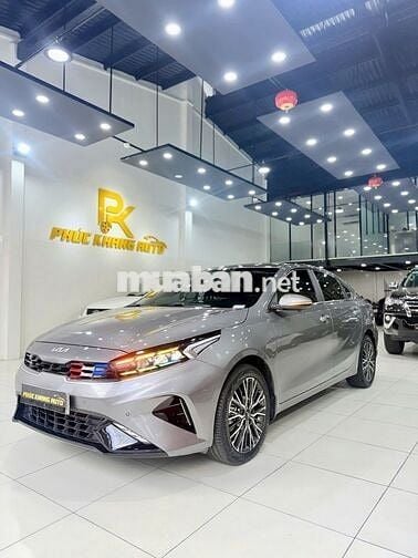 Kia K3 2024 Premium 2.0 AT - 7600 km