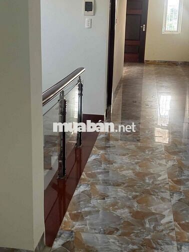 Cho thuê nhà nguyên căn mặt tiền đường Nguyễn Văn Cừ - Buôn Ma Thuột