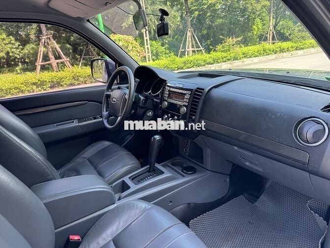 Ford Everest 2014 Limited 4x2 - siêu mới