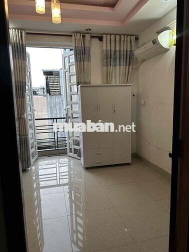 nhà nguyên căn tách phòng ban công thoáng mát yên tĩnh, giờ giấc tự do
