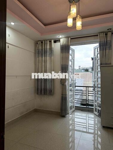 nhà nguyên căn tách phòng ban công thoáng mát yên tĩnh, giờ giấc tự do