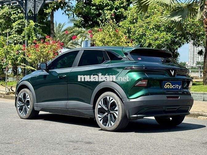 VinFast VF6 Plus 2025 - Màu xanh - 1v2km - Mua pin
