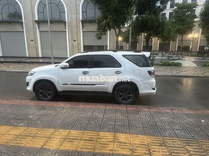 Toyota Fortuner 2015 - 239000 km
