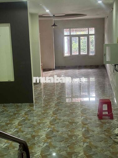 Cho thuê nhà nguyên căn mặt tiền đường Nguyễn Văn Cừ - Buôn Ma Thuột