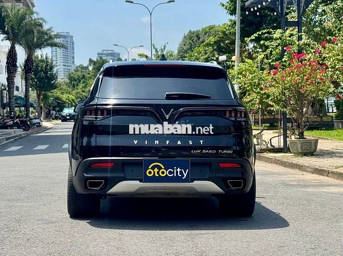 VinFast Lux SA Premium 2021 - Màu đen - 5v5km