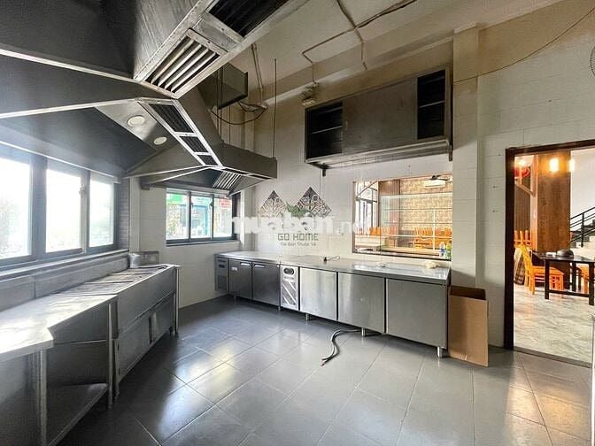CHO THUÊ LÔ GÓC 3 MẶT TIỀN Ở TRUNG TÂM GẦN KHU PHỐ TÂY GIÁ 65 TRIỆU