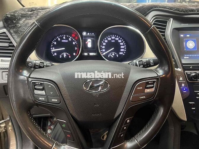 Hyundai Santa Fe 2017 2.4 AT 4 WD - 79000 km